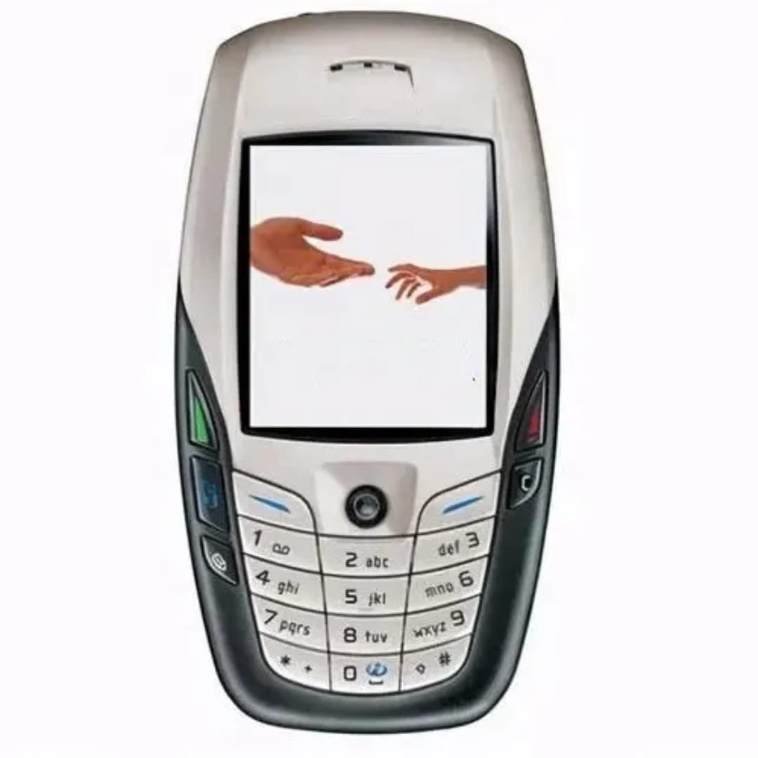 Keypad Phone with Rear Camera, Long-Lasting Battery, Wireless FM Radio
